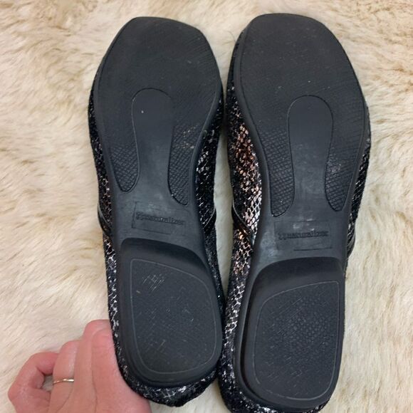 Naturalizer Black Snake Print Ballet Flats size 7 - Picture 9 of 9